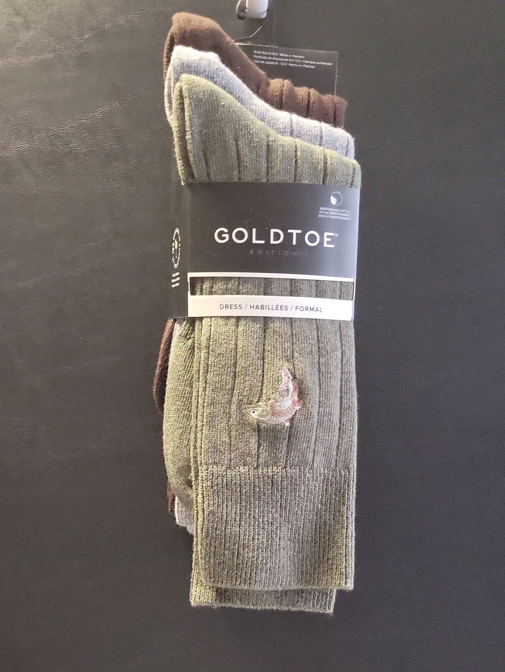 GOLDTOE Edition Mens Embroidered Classic Rib Crew Socks, 3-Pack. T24